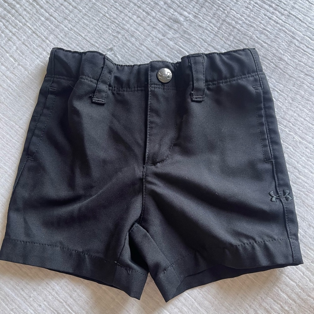 Under Armour boys Black Active Shorts